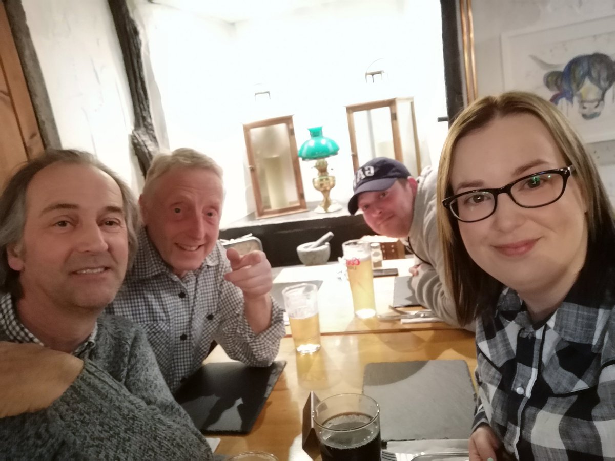 SarahsRaceVids's tweet photo. Meal out with the rabble #dadspaying #steakplease https://t.co/5bXqVSI6xB