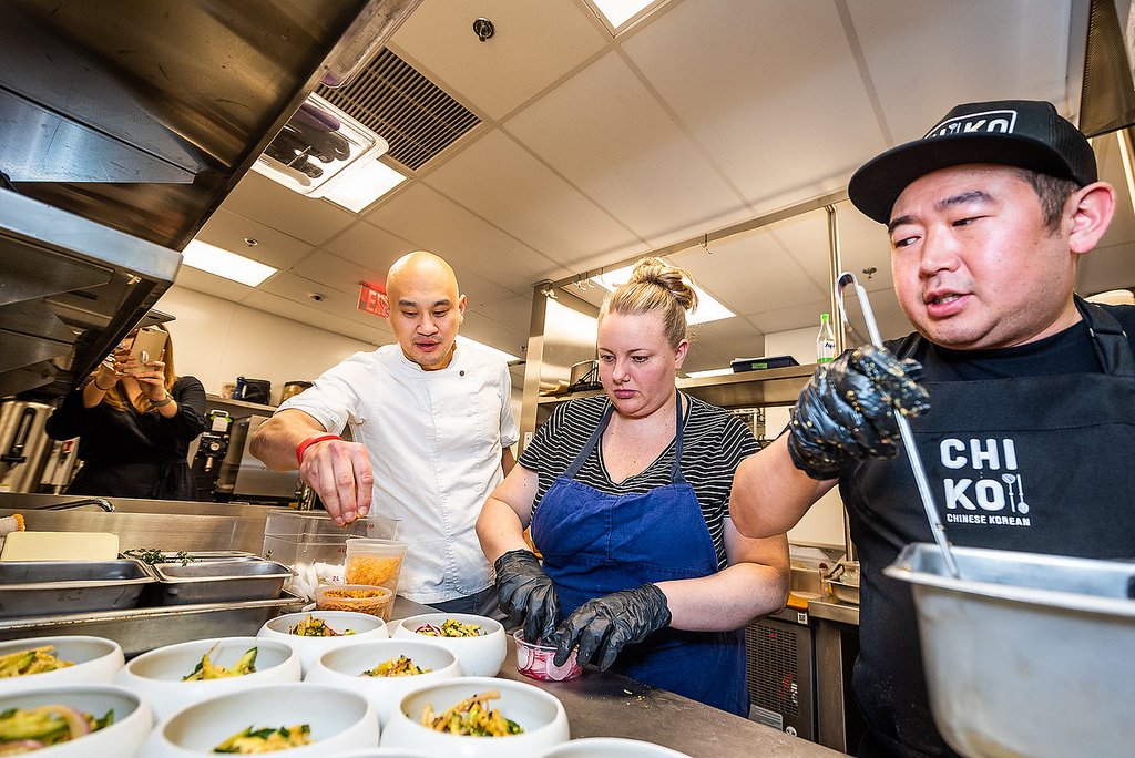SipsSuppers's tweet photo. It's been one month since the 11th annual #SipsSuppers2019 and we are still reminiscing on the amazing dishes from our participating chefs. Here's a look back at the incredible weekend!  📷 by @reylopez809_rey https://t.co/dqEqv0ITne