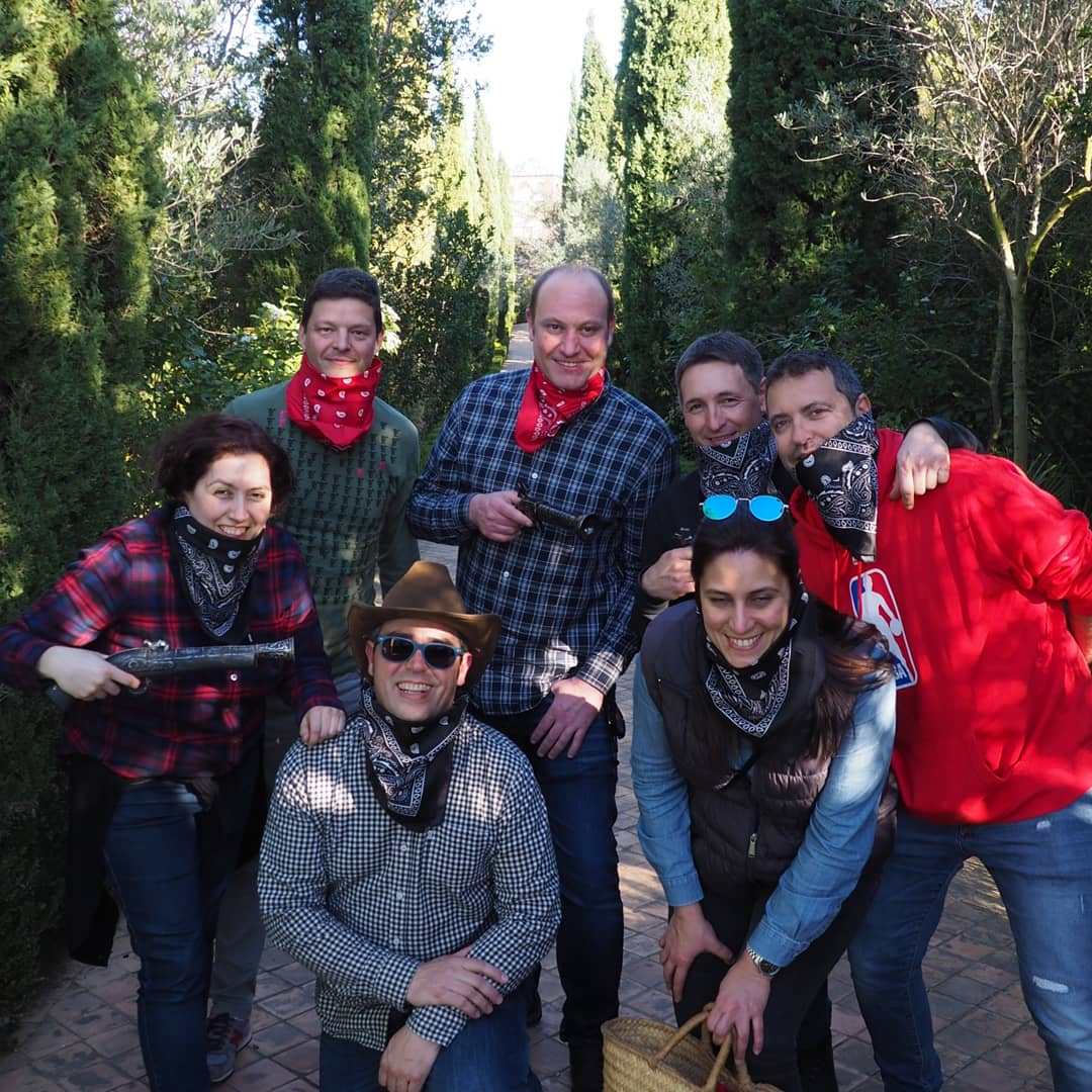 llmiralles's tweet photo. Hui en n'hem sortit del #EscapeGarden del #Jardí de l'#Albarda.
La veritat es que m'he sentit com #guybrushthreepwood al #MonkeyIsland!!! 
#Pedreguer
#AventuraGràficaEn3D
#QueGustDeTindreGust https://t.co/yFYJKLVKMW