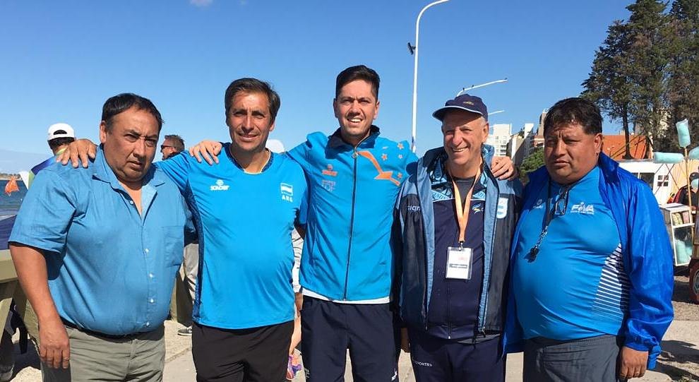 Deportes_tdf's tweet photo. La secretaría de #DeportesTDF cumplirá el rol de federación para continuar con el desarrollo del voley en la provincia e incorporará a #TierradelFuego en los juegos CAPaProV (Campeonato Argentino Patagonico Promocional de Voley) 🙌 https://t.co/h9eG7EsksR