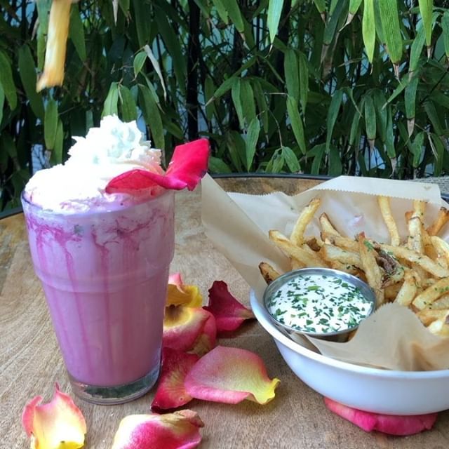 Pono Burger tweet media