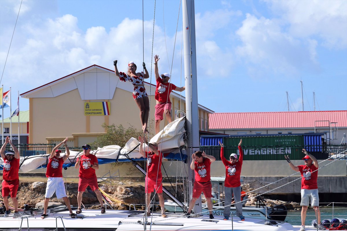 TopazCharters's tweet image. #SeriousFun @sxmheineken #Regatta Bridge Party.  A few of our favorites from Friday...ask us how to charter a yacht for next years regatta!