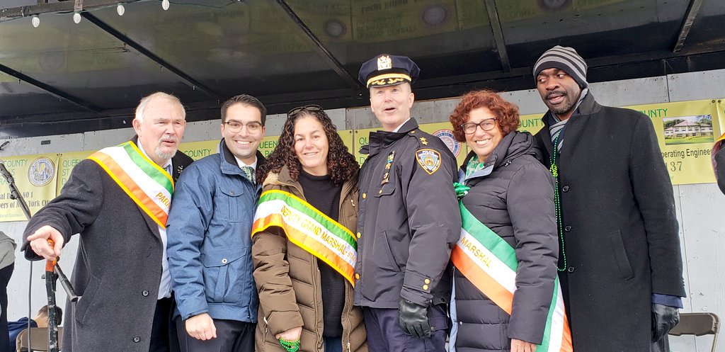 NYPDQueensSouth's tweet photo. We would like to thank all, who came out to the Rockaways St. Patrick's day parade. Saol fada chugat (Long life to you).
#happeningnow, #connectingnow https://t.co/tWI1kfTXjh