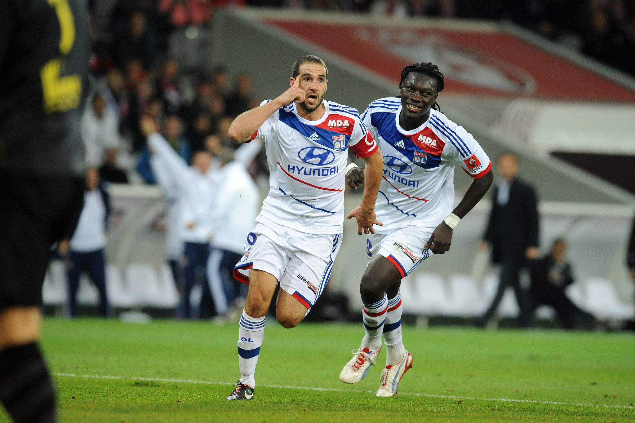   Happy Birthday to former striker Lisandro Lopez! 