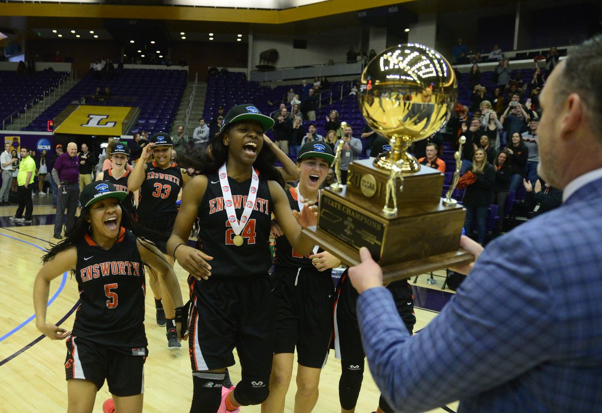 SportsNashville's tweet photo. Congrats to @TeamEGirlsHoops , 48-42 winers over Brentwood Academy in @tssaa DII AA Girls Final. Dontavia Waggoner MVP https://t.co/zkajQXP0KU