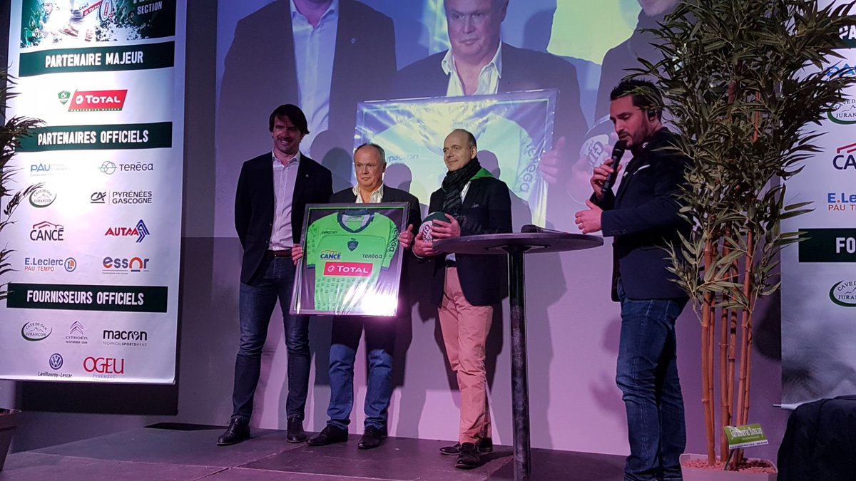 Teregacontact's tweet photo. .@DominiqueMockly présente et remercie l’équipe organisatrice du @TeregaOpen et réaffirme le partenariat de @Teregacontact avec la @SectionPaloise 🎉#EnVertEtContreTous #TOPP19 #territoires #villedepau https://t.co/IFNY1fnyTK