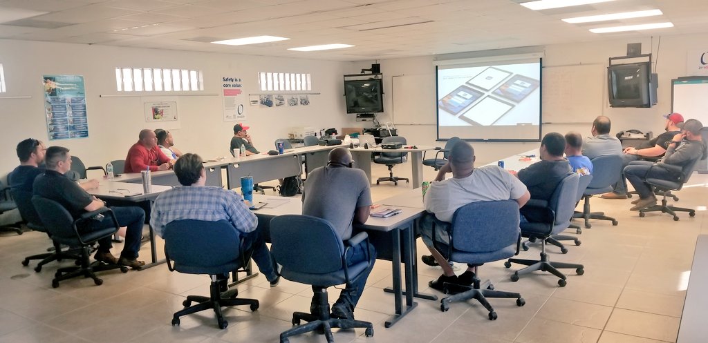 pinedaha's tweet photo. Congratulations to our @CEMEX_USA City Point Aggregate team. They're excited for the #DigitalTransformation journey, that both our customers and employees will start with the Go-Live of #CEMEXGo @CXperienceUSA #GameChanger https://t.co/hm8D73CKtk