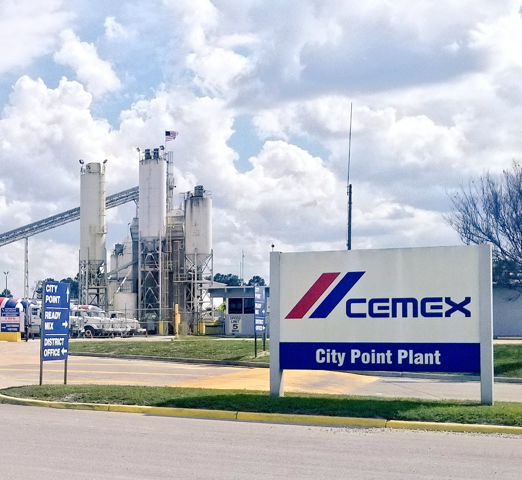 Congratulations to our <a href="/CEMEX_USA/">Cemex US</a> City Point Aggregate team. They're excited for the #DigitalTransformation journey, that both our customers and employees will start with the Go-Live of #CEMEXGo <a href="/CXperienceUSA/">CXperience USA</a> #GameChanger