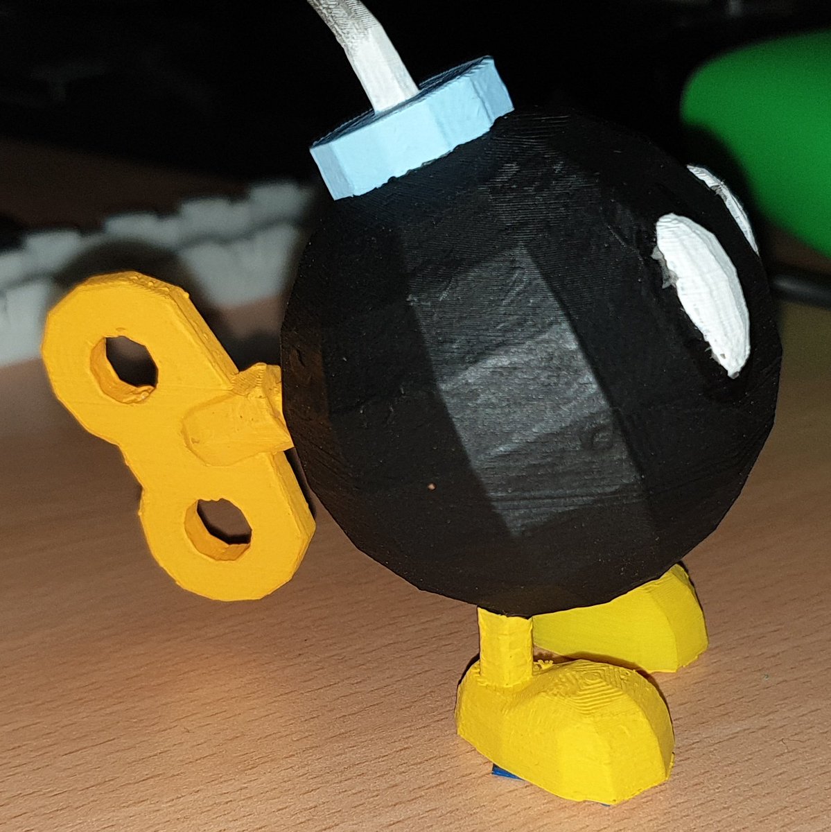 Phibs2001's tweet image. Sooo, hab ihn heute noch 2,5h lang bemalt und er ist jetzt fertig :D Bin recht zufrieden mit ihm :&amp;gt; #crealityender3 #creality #3Dprinting #nintendo #supermario @Creality3dprint @NintendoDE