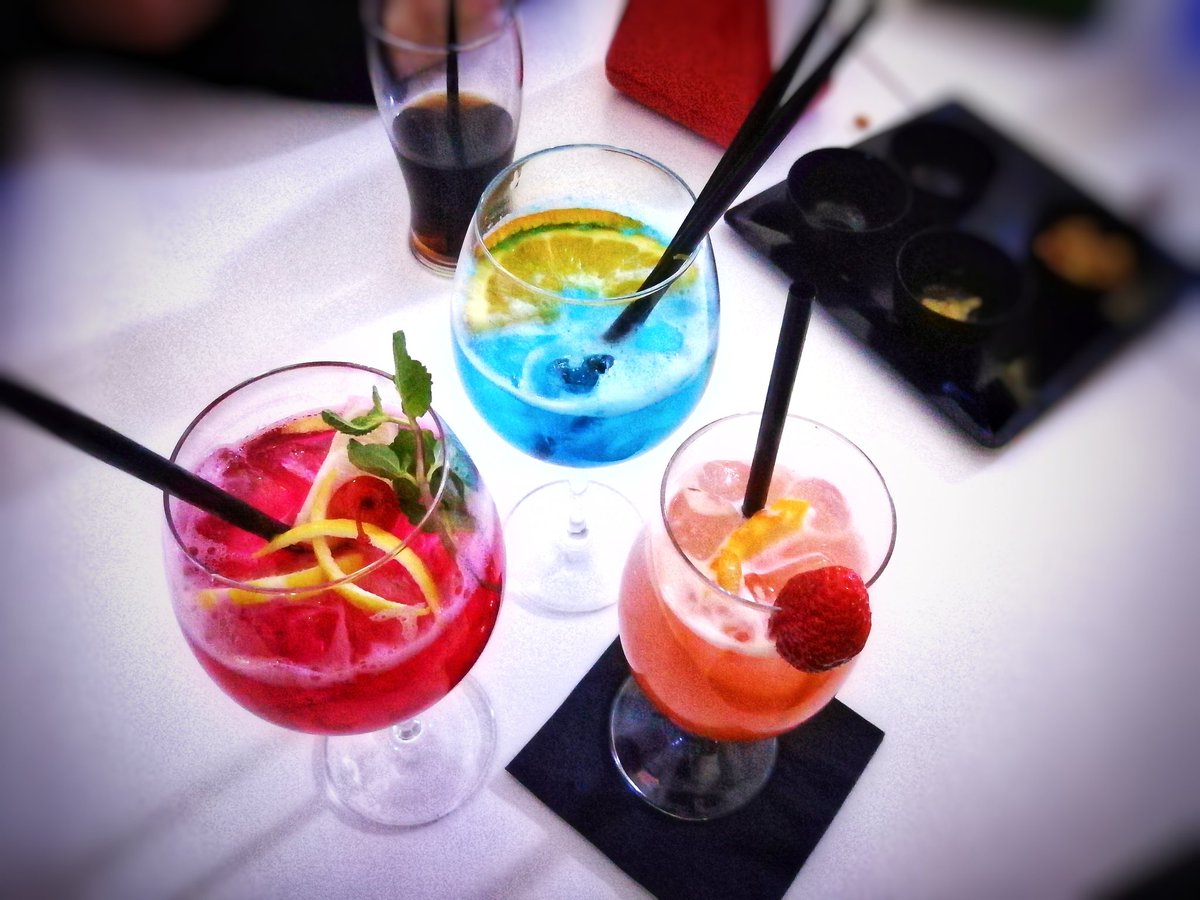 MarioCassera's tweet photo. Aperitivo time https://t.co/NxwKgMrwdA
