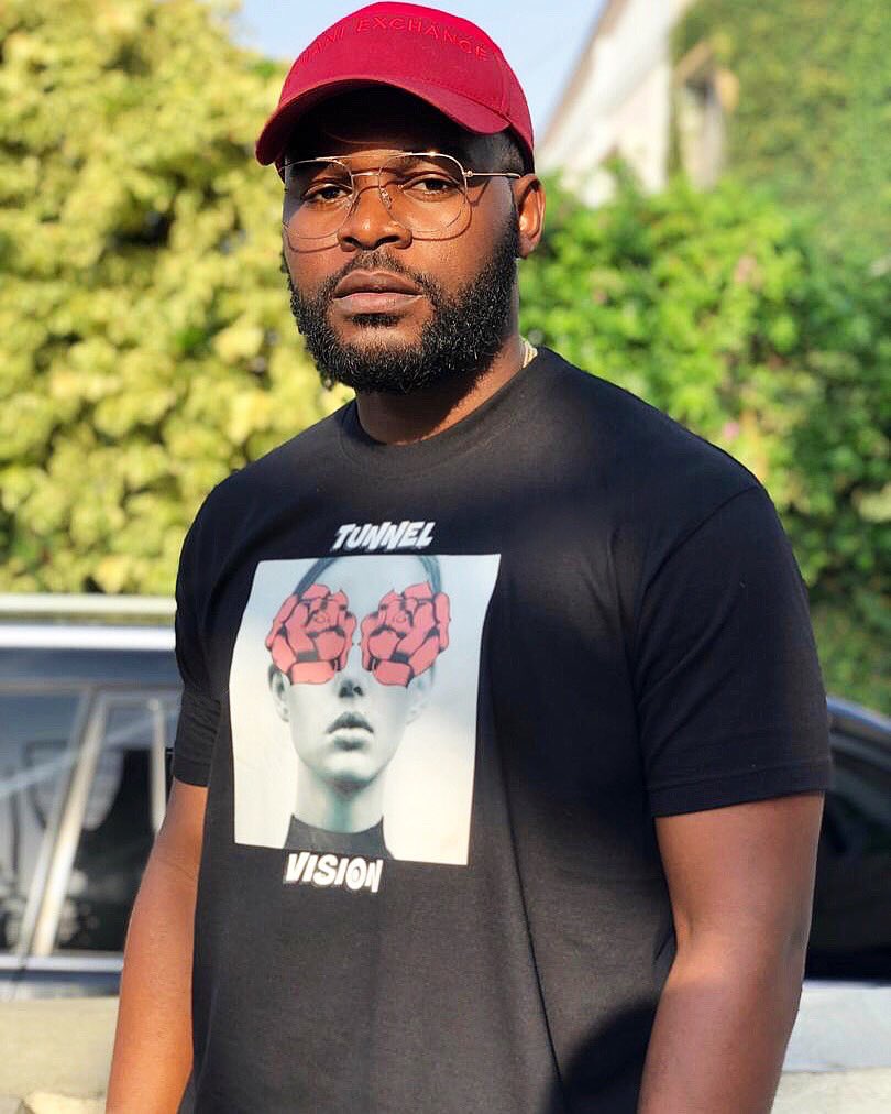 Moda_Kasa's tweet photo. Casual Day with @falzthebahdguy🔥
Our Tunnel Vision Tees are now available to shop online👌🏾 https://t.co/KTpevE4OSF
