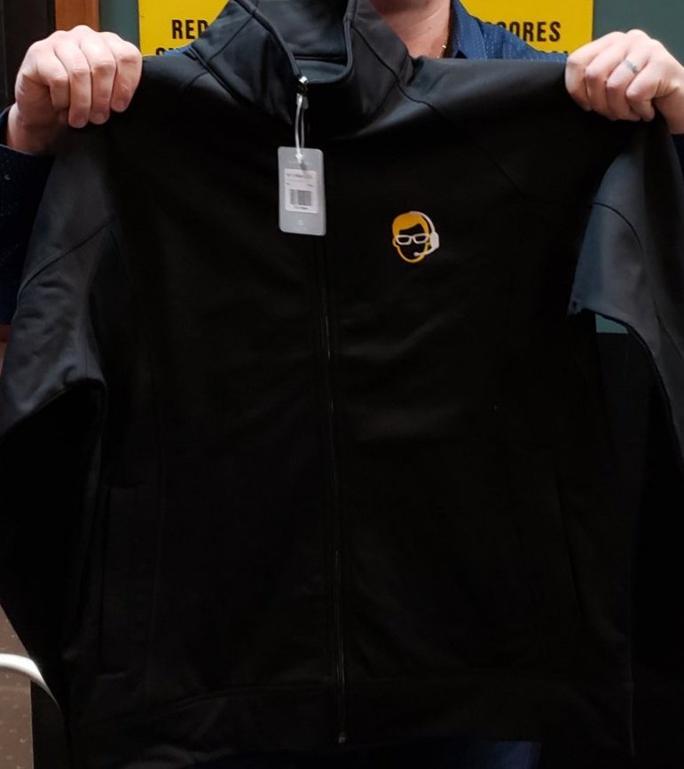 MollyMcManus4's tweet photo. Jason, Greg & GEN MOBILE ! Loved our strategy session yesterday and LOVE the climb and commitment in SPRINT COMPLETE ! Keep it up! Jackets are ordered! Go Tigers !! @wderrickwla @jimmills22 @Digicom1 @jason_wolfenden @GregG012345 @y28d28 @Sprintinfo @SprintComplete #jacketwinner https://t.co/cm9YgXJfq8