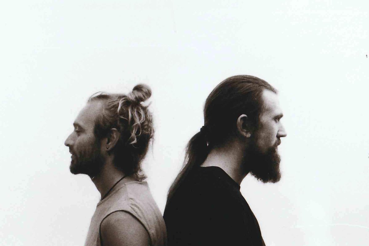 Thousands Army tweet media