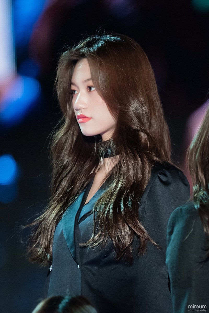 190228