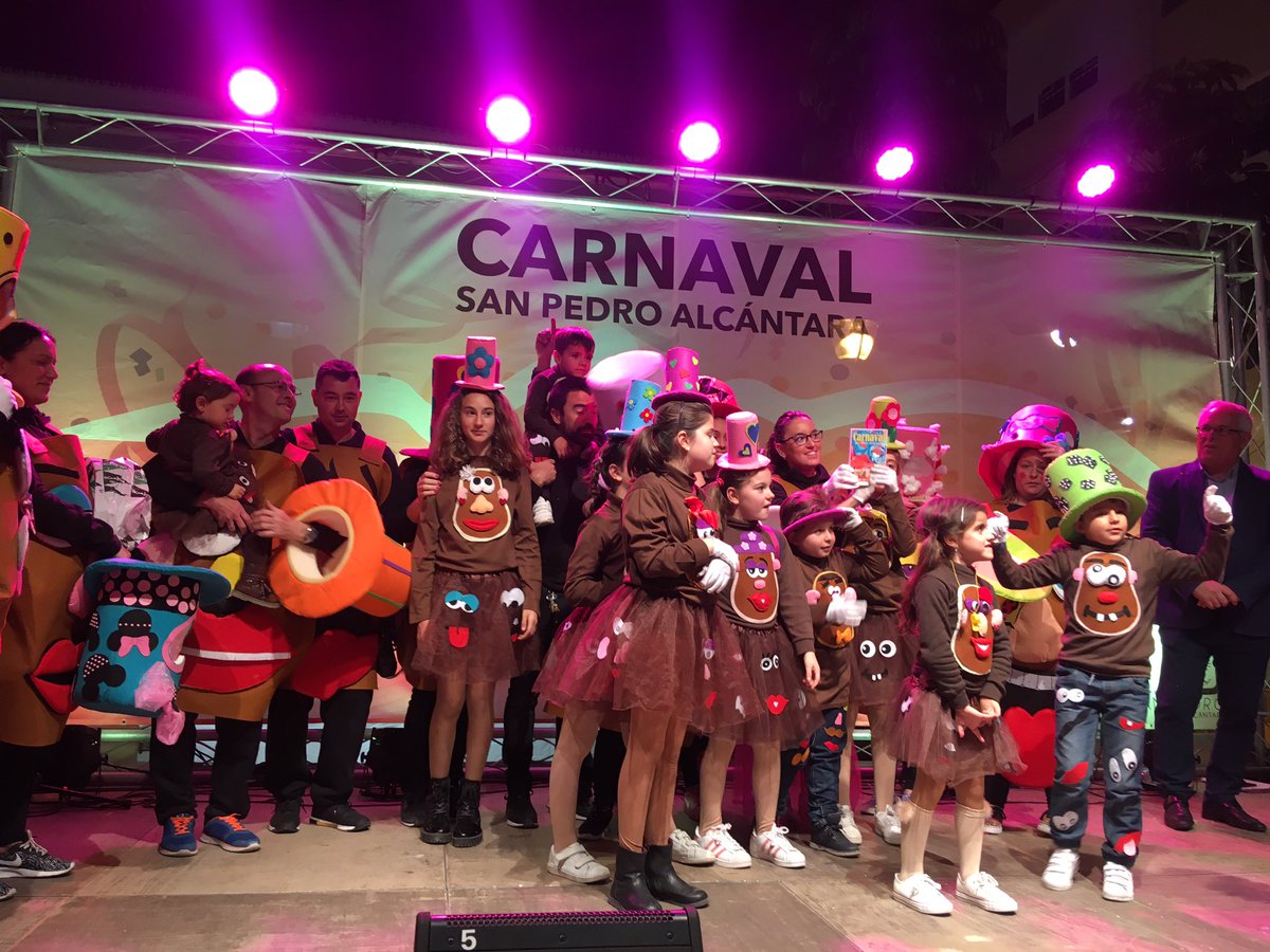 TenenciaSPA's tweet photo. ‘Villa Potato’ es la #carroza ganadora del concurso del #DesfileDelHumor de #SanPedroAlcántara. ¡Gran trabajo de equipo! #Carnaval #DisfrutaSanPedro #Fiestas https://t.co/dRJm4I5n6o