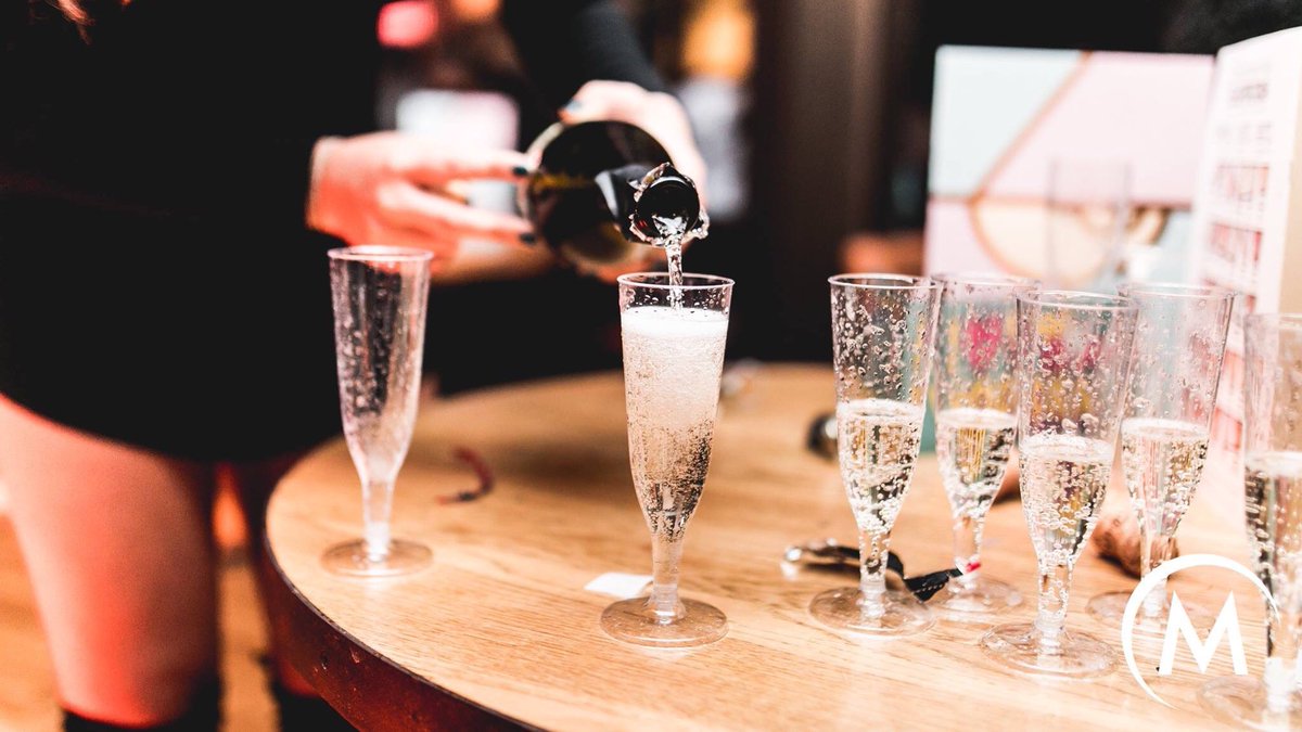 ModeCardiff's tweet image. ❌ GUEST LIST FULL ❌

This Tuesday we host Fight Night: Cardiff Uni V Cardiff Met. The Battle of the &apos;Diff. After Party at @RevsBarCardiff!

Cop tickets: bit.ly/ModeTix 🎟

See you on Tuesday! 🤪 #Revs4Bevs