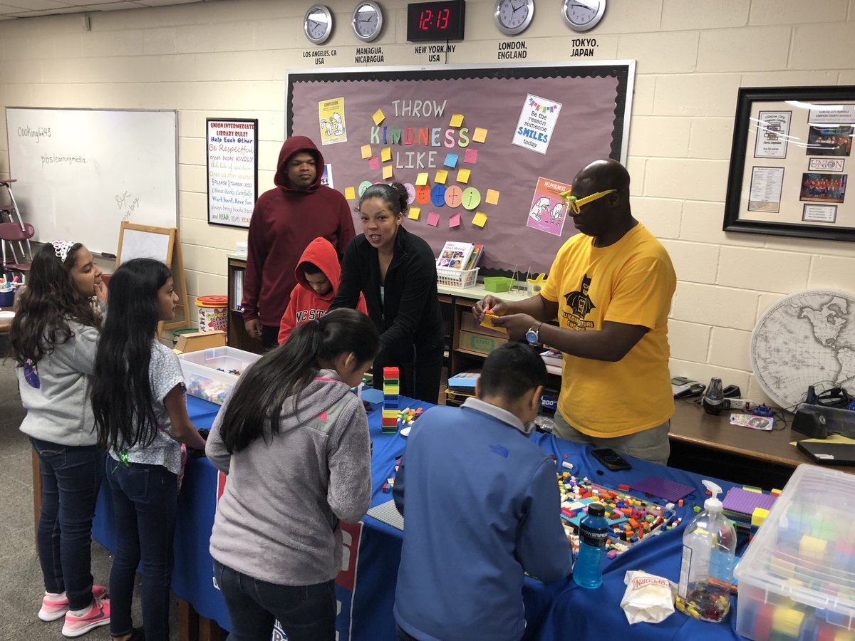 UISSpartans's tweet photo. Our 2nd Annual #makerfaire is in the books!! @ReadforCupcakes @TanyaRFreeman @UNCWilmington #bricks4kids #thesciencewizard #thescrapexchange https://t.co/SqflADmjZq