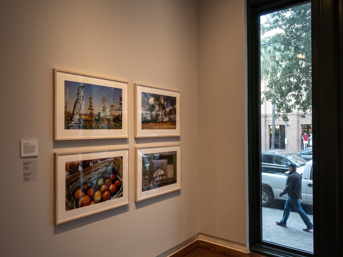 WeeksMichael's tweet photo. I procrastinated until the last day, but I'm glad I didn't miss the #Southbound photography exhibit @HalseyArt in #Charleston. If it comes near you, you should definitely see it. https://t.co/jfVpBQ4EGP #mysouthbound #halseyinstitute #PhotographyIsArt #southboundproject https://t.co/KLBFsflIKj
