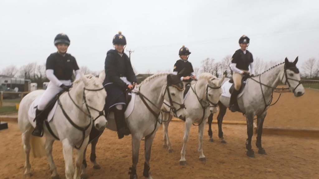 Sed_Equestrian's tweet photo. The Sedbergh Grey Team rode 4 outstanding classy rounds over a big 1m 05 track to finish 2nd #nationalqualification Paramedics were at the ready for parents!!!! https://t.co/NwTACd5fYx
