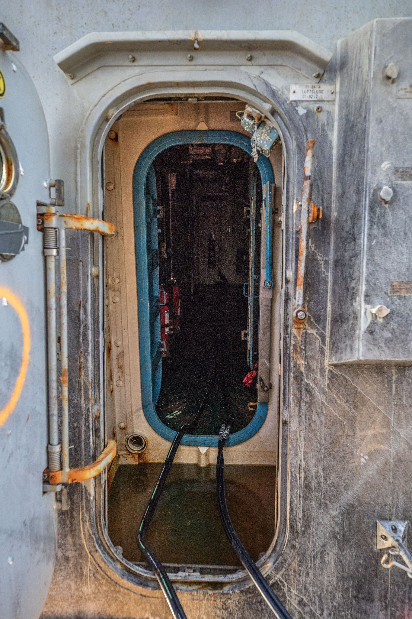 D0rqQwtX4Ac4QEx.jpg:large