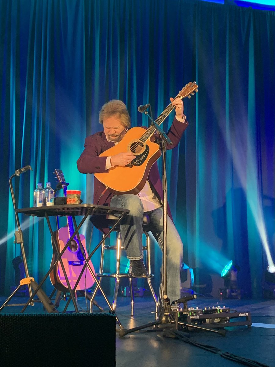 BCover83's tweet image. Seen @Travistritt a couple weeks ago. Wow was he amazing. He handed me his guitar pick at the end of the show! LEGEND!!!