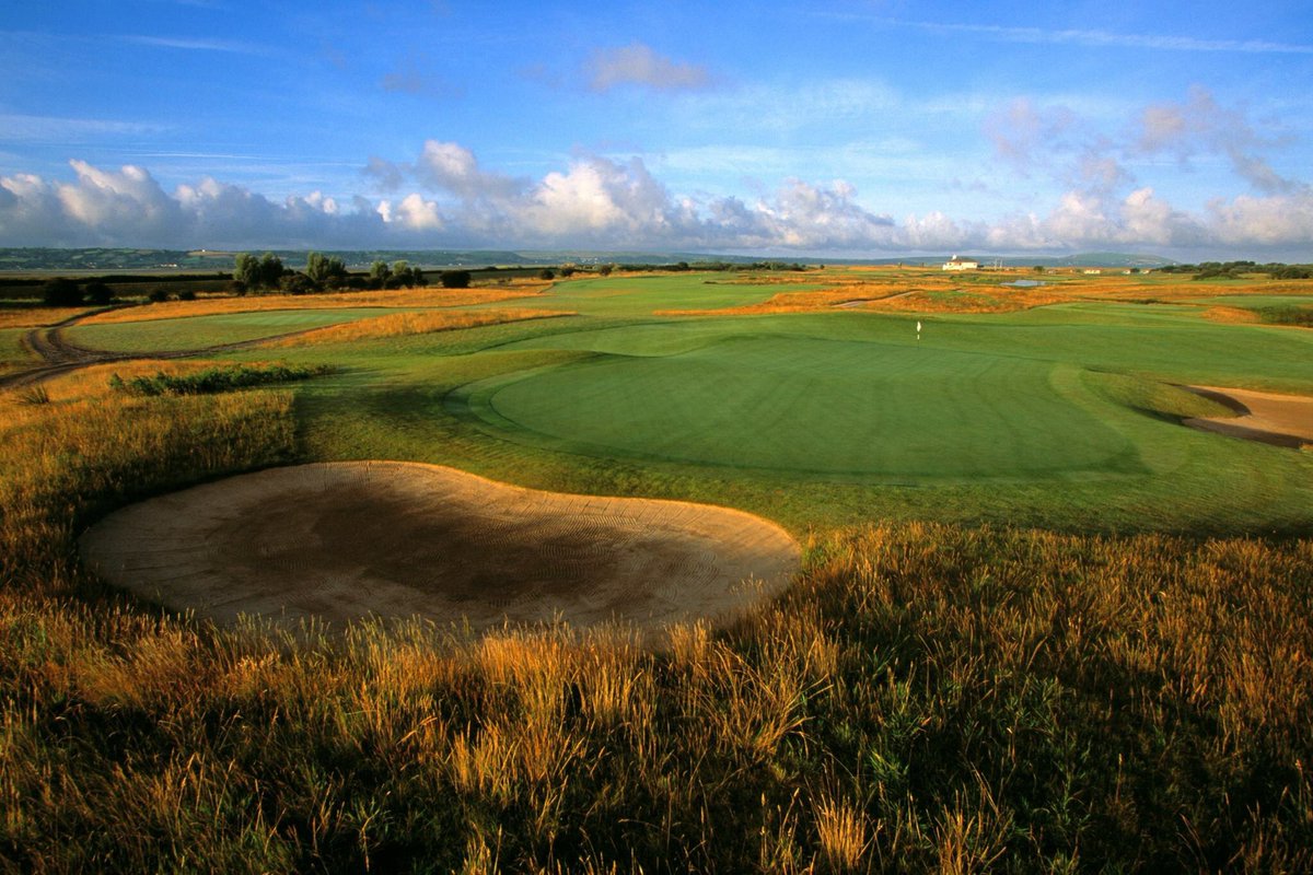 MachynysGC's tweet photo. Looking for your next Society venue? ⛳️

Look no further than our Nicklaus Designs Championship Golf Course. Contact us on golf.sales@machynys.com for more details or to make a booking. 

Bespoke packages available to suit your requirements! 
https://t.co/yM49yPmtSV… https://t.co/FfUz8w93eT