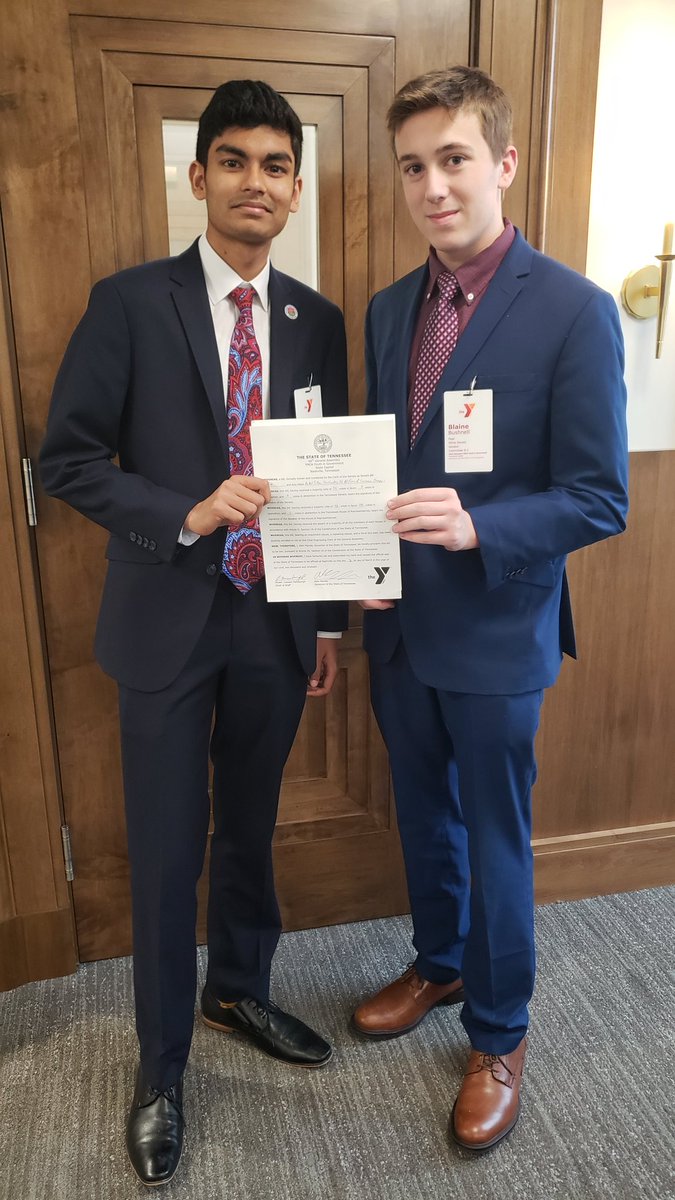 wcsPHSkd's tweet photo. Farzaan and Blaine had their legislation signed into law by the governor.  Congratulations and well done! https://t.co/5FnDj6Uxcg