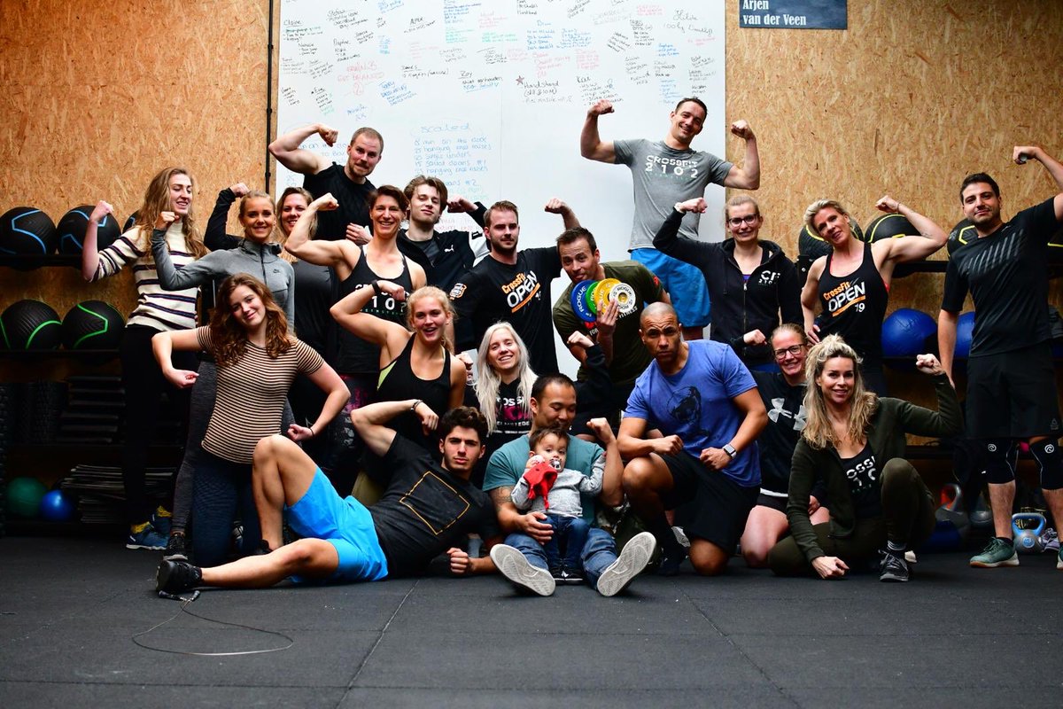 AngeliqueWerff's tweet photo. Our Crossfit group on Saturday after the open 19.2  @CrossFitGames A lovely community and proud of us all #crossfit2102 #Heemstede #power #respect #love https://t.co/pmzUHXViUf