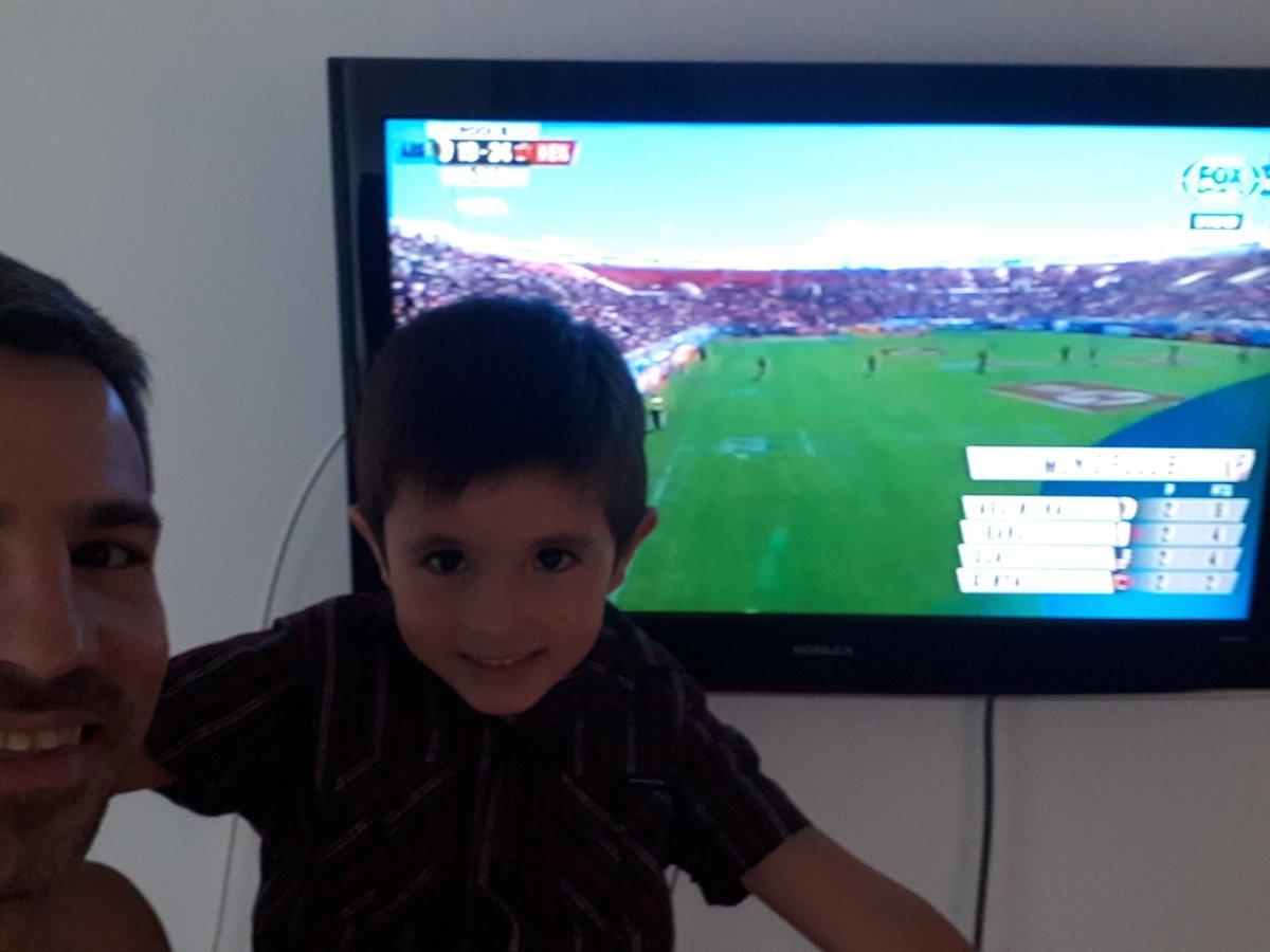 danfripp's tweet photo. Viendo el seven desde catamarca. Con santi, Vamos argentina#SevenxFox https://t.co/6DrnzjsEZH