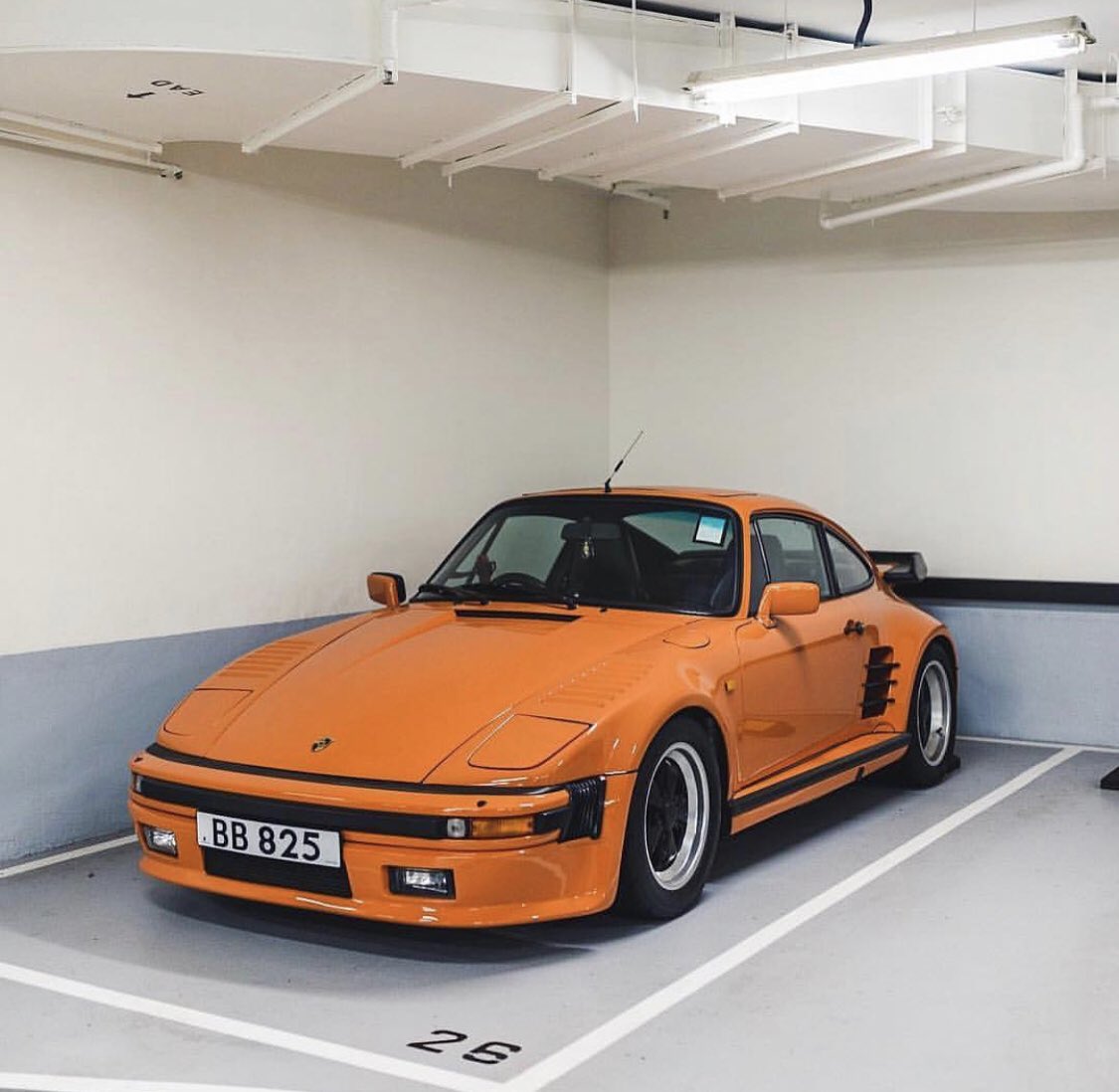 wimporsche's tweet image. #Orange King colour #Porsche 930 #Flatnose