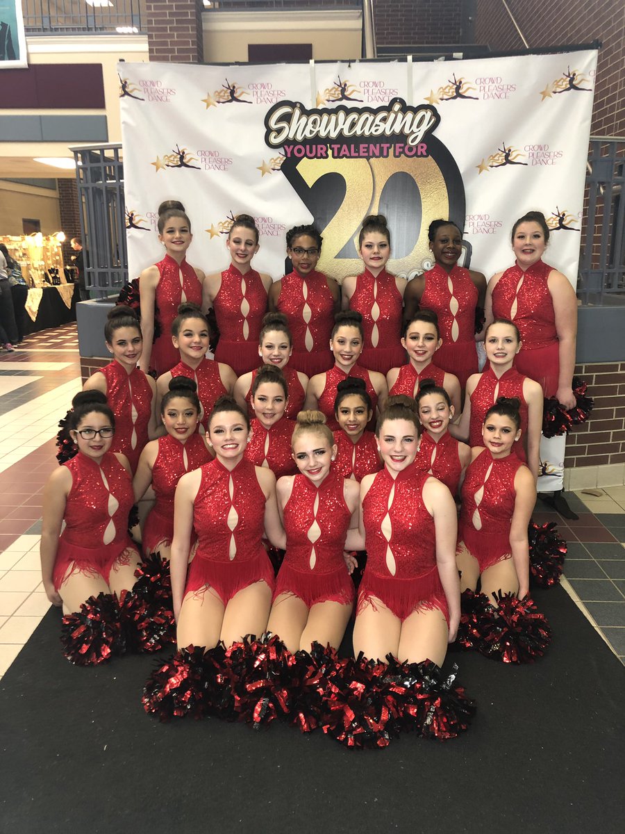 LLMSaristokats's tweet photo. Aristokats are RED HOT READY for Pom! https://t.co/mqBMfcuL5Y