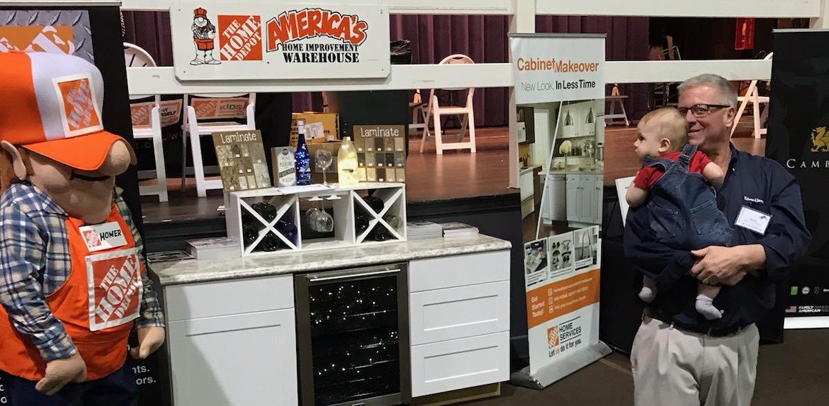 Specialtyasm4's tweet photo. Even Homer made an appearance at the Home Show #steelcitysquad #theAteam https://t.co/zhckfNJ2Sm