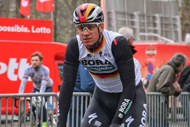LiveCyclingPics's tweet photo. German champion at the start of #omloophetnieuwsblad #ohn #gent #flandersclassics #belgium🇧🇪 #flanders #cycling #cyclingpictures #pictures #bike #race #wielerennen #cyclingflanders #uci #uciwt #worldtour #livecyclingpics #socialpeloton #lovewhatyoudo 🚴🚵📷 https://t.co/9Sui8Ghuu8