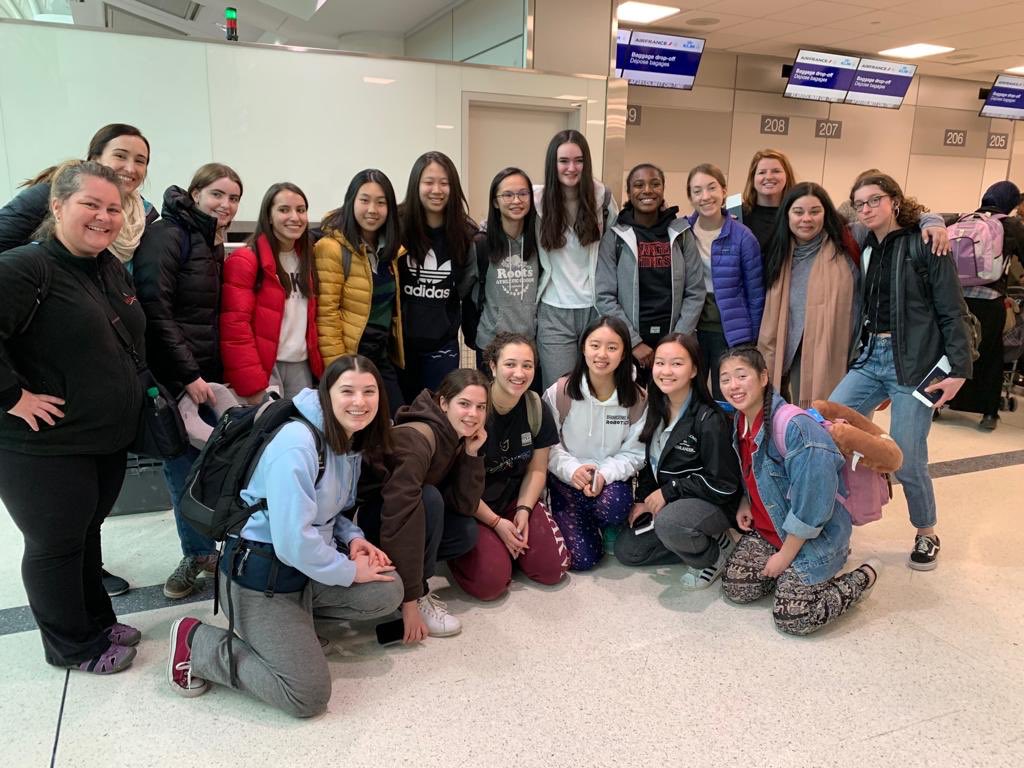 MeaganHamilton1's tweet photo. @branksomehall students excited to depart for our global engagement trip to South Africa! @Leacock_Fdn https://t.co/JZ1EIYqNqL