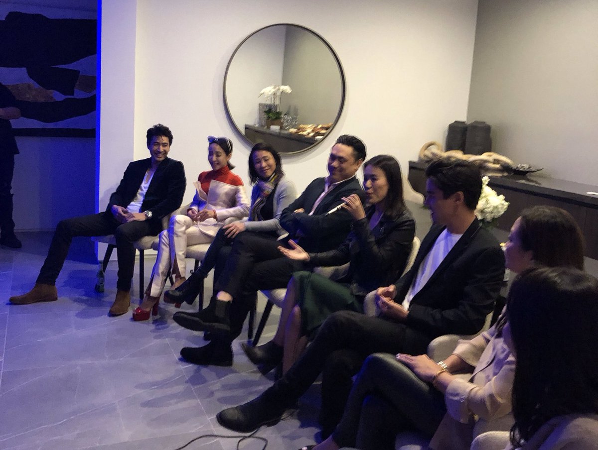 DigitalLA's tweet photo. Amazing tech and entertainment A-listers, and #CrazyRichAsians director #JonMChu and the writer and some cast on a panel at a #BeverlyHills mansion. Thanks to cohosts Sothebys realtor @Darrenwinston and @WinstonBaker. Delicious Korean food by @kobunga https://t.co/7UCup30GRi