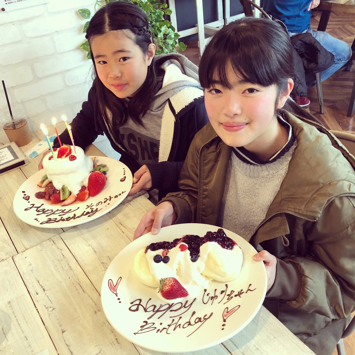 Fluffy Pancakes Cafe Oyama Roble バースデーパンケーキのご注文頂きました ずっと仲良しでいてくださいね 素敵なお誕生日になりますように そのみちゃん じゅりちゃんおめでとう まさ 小山 栃木 Cafe Japan パンケーキ食べたい フラッフィー