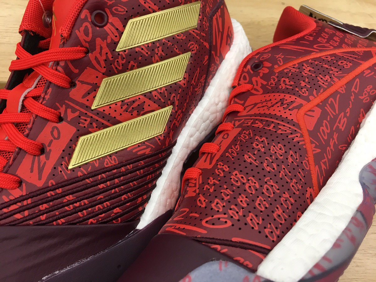 gallery2basket's tweet photo. 【新商品入荷】adidas TMAC Millennium (G27749)
https://t.co/bzBjCvMAMI
#gallery2 #ギャラリー2 #ギャラ2 #バスケットボール #バスケ #basketball #adidas #tmac #adidastmac #tracymcgrady #mcgrady #トレイシーマグレディ #nba #shinjuku #新宿 #tokyo #東京 #houstonrockets #rockets #22連勝 https://t.co/edkezZAn36