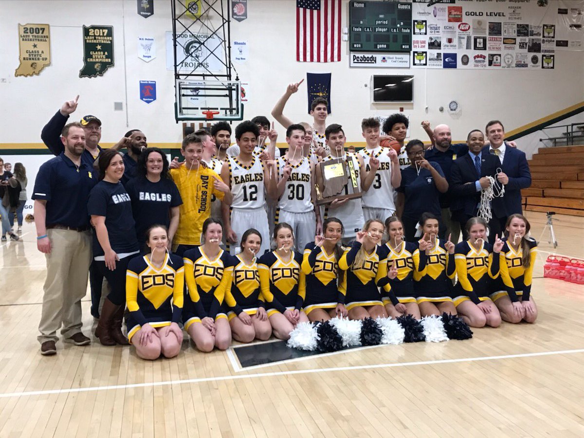 JanellEllis00's tweet image. Congratulations @EDSBasketball on a great Sectional WIN! Phenomenal teamwork!