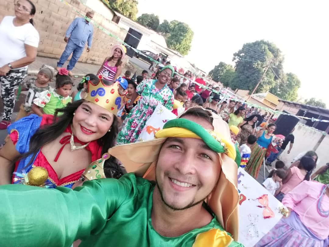 comandosergioh's tweet photo. 🛑 #02Mar nuestra gente celebra los carnavales bajo una fiesta de alegría; Ciudad Bolívar dice somos gente de paz 

#HeresCelebraLosCarnavales 
#CarnavalesFelices2019
@JustoNogueraP @NicolasMaduro @dcabellor https://t.co/n77EMZsSNy