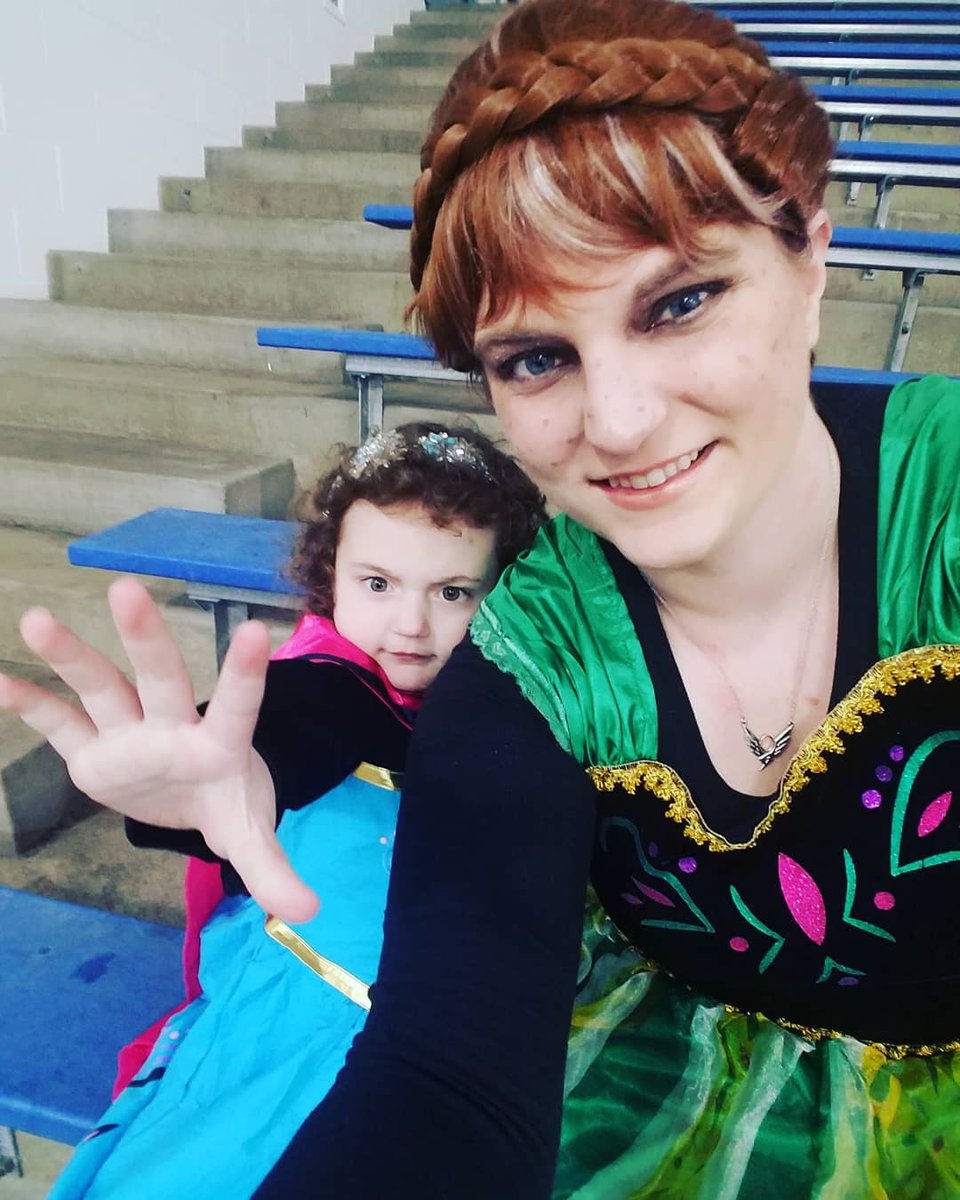 Kemeah520's tweet photo. Tried something new, went to #cosplayonice2019 
Had a blast as #princessanna and #queenelsa because who else would you be while #iceskating ?
#cosplay #disneyprincess #disney #frozen #cosplayonice #kidscosplay #selfie #letitgo https://t.co/CpeSJKXu0R