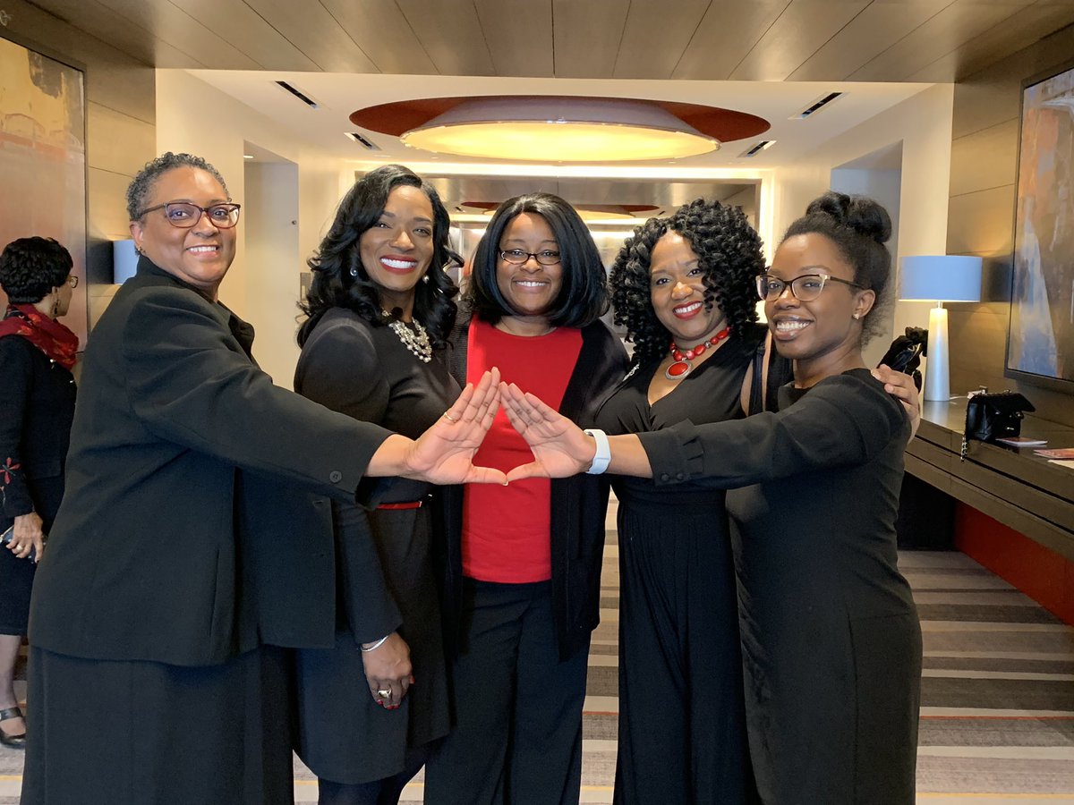 CindyRKent's tweet photo. My 16WFT3 #LineSisters of @dstmpls_stp 3,4,12,13 (moi) &amp; 16 are in full effect! ❤️❤️❤️❤️❤️❤️❤️❤️❤️❤️❤️❤️❤️❤️❤️❤️ https://t.co/UtZZiRDbxq