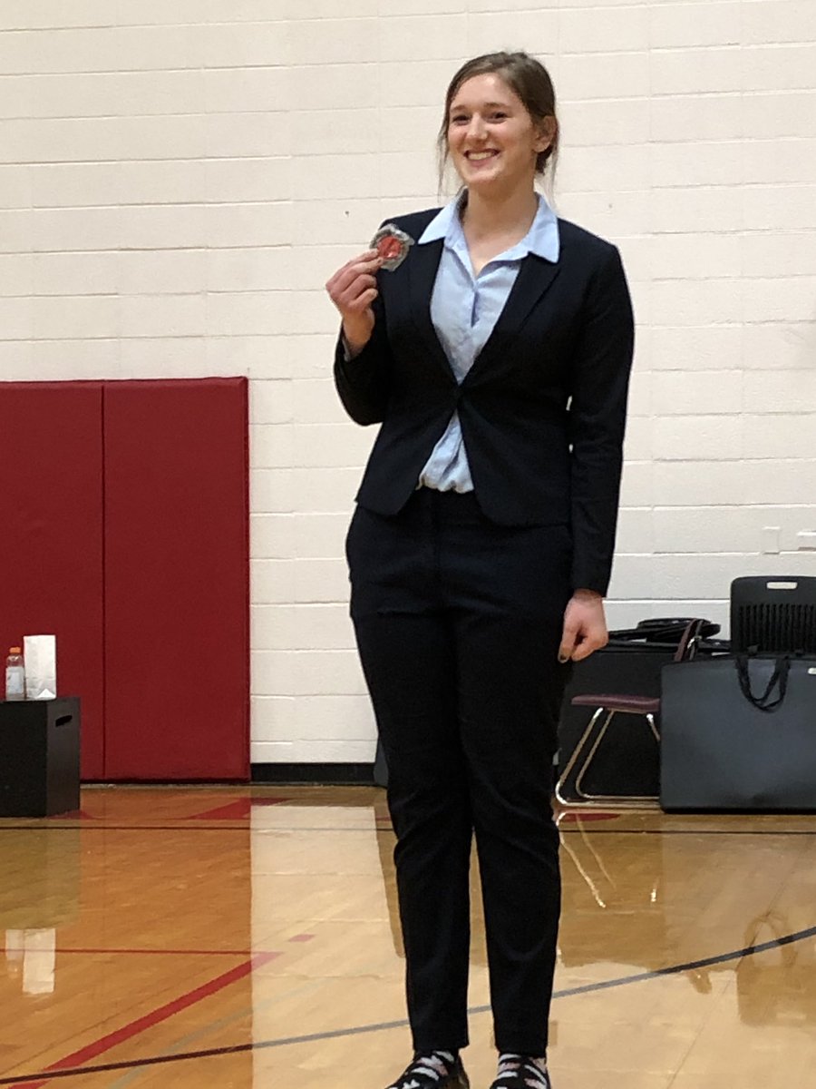 jbomar1's tweet photo. Finished out the @TC_Titans Speech regular season in spectacular fashion!  Here’s the #TCSpeech medalists from the DT Meet:
McKenzie-1st Inf, 2nd Ext
@019maggieHarris 1st Ser
Jayden-1st Pers
@holly_timmerman 2nd Per
@CherneyDakota 2nd Ent (1/2) https://t.co/3EeKedz6Xw