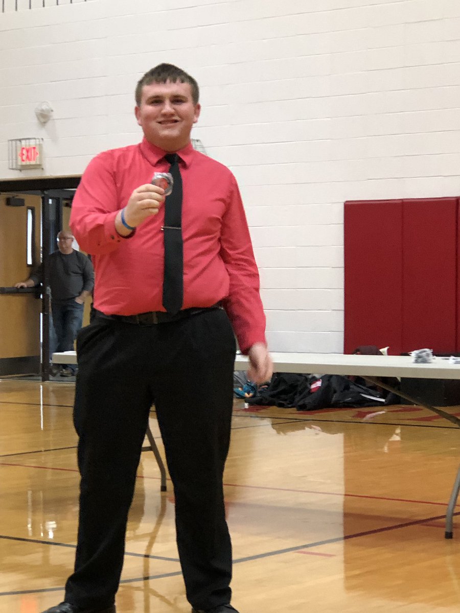 jbomar1's tweet photo. Finished out the @TC_Titans Speech regular season in spectacular fashion!  Here’s the #TCSpeech medalists from the DT Meet:
McKenzie-1st Inf, 2nd Ext
@019maggieHarris 1st Ser
Jayden-1st Pers
@holly_timmerman 2nd Per
@CherneyDakota 2nd Ent (1/2) https://t.co/3EeKedz6Xw