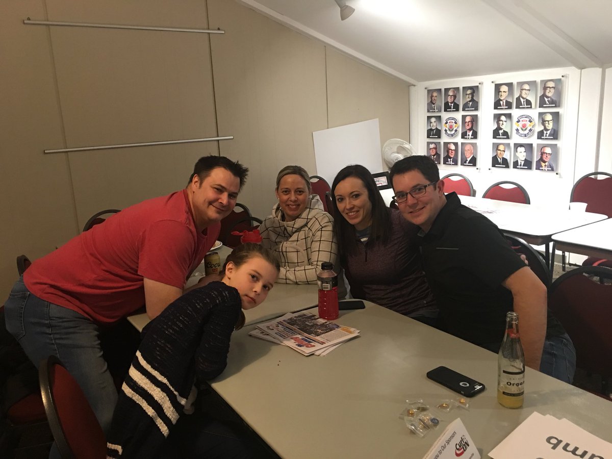 The first playoff qualifiers for ⁦@CurlON_⁩ Mixed Doubles #Curling Championship are ⁦<a href="/HoglineSally/">Kimberly Tuck 🥌🇨🇦⚽️</a>⁩ / ⁦<a href="/curlingtuck/">wayne tuck</a>⁩ and ⁦<a href="/TeamCottrill/">Team Cottrill</a>⁩ #SemifinalBound - next draw starts just before 6 pm ⁦<a href="/TSLcurling/">TSL Curling</a>⁩ titlesportslive.ca