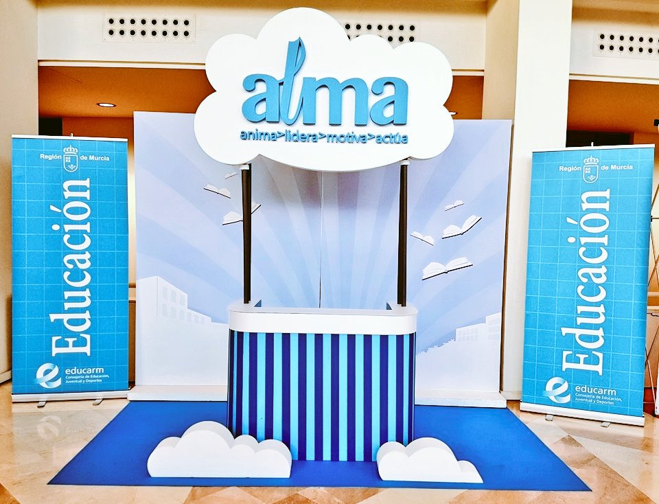 GenteDMurcia's tweet photo. #Educación 1500 docentes han participado hoy en el congreso ALMA con la presencia de @AdelaMCacha y las ponencias de @oscarmartincen @marcprensky @afidalgo111 @mariaacaso @cccesssarrr @lamagiadexuxo Bravo por los maestros que Animan, Lideran, Motivan y Actúan. 

#almadocente https://t.co/zzVk0JHPE4