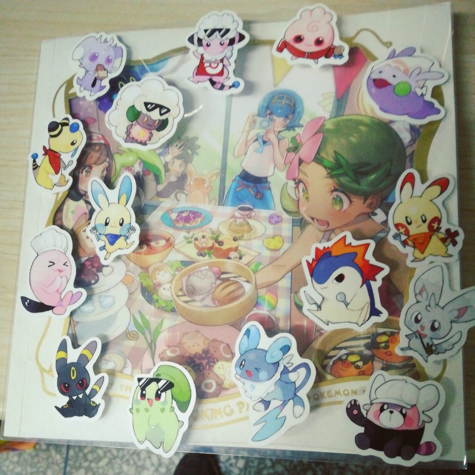 Xiao_ye_P's tweet image. Comiday23上买的部分PM相关（混进了两只MH）
准备收拾一下开始第二天了（
#ポケモン #Comiday