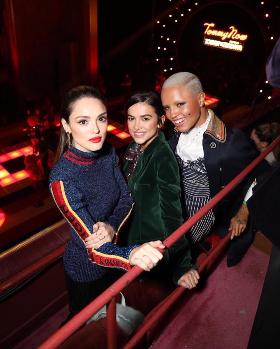 InfosIsabelle's tweet photo. Isabelle ao lado de Manu Gavassi e Cris Paladino no desfile da coleção #TommyXZendaya da Tommy Hilfiger. https://t.co/4KCsLQmbTI