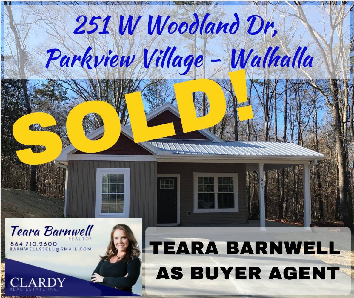 TearaBarnwell's tweet photo. Congratulations Riser Family on the purchase of your new construction home in Parkview Village, Walhalla. Welcome to Walhalla and thank you for choosing me to help reach your real estate goals! 
https://t.co/rSNWc7BrTH 
#parkviewvillage #realestate #realtor #barnwell2sell https://t.co/36znvDsR4z