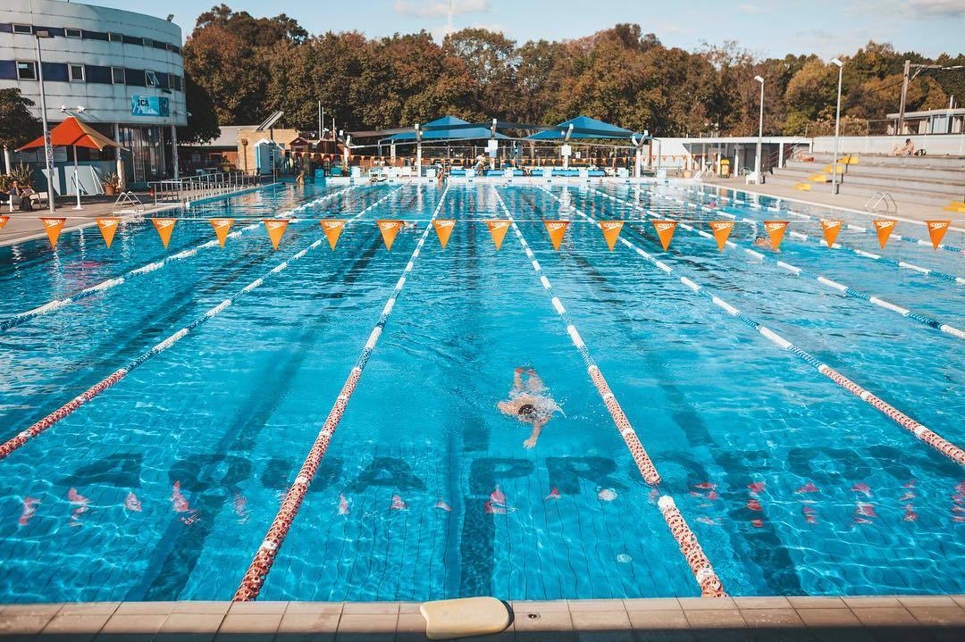 It's a Fitzroy Pool kind of day ☀️ We're open until 7pm tonight, come and cool off with us. 💦 The gym will close at 6pm. 

📷 Shot by @PlacesWeSwim 

#YarraLeisure #FitzroyPool