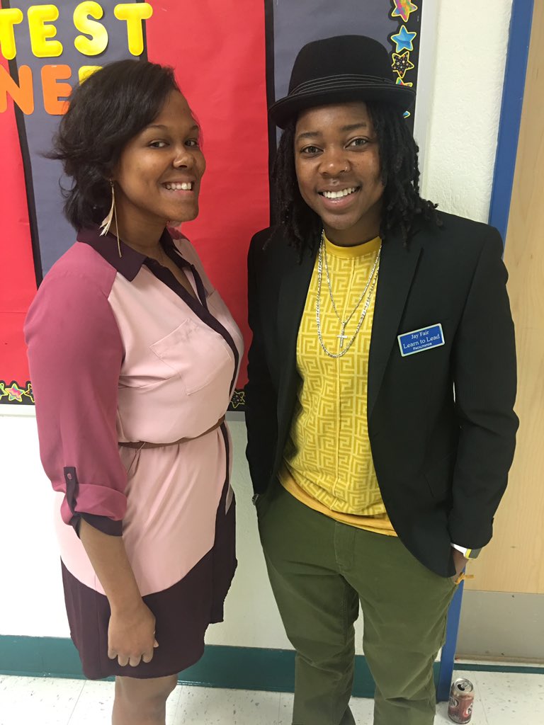 learn2leadLV's tweet photo. Our participants wrote their Plan and Implementation capstone component today. Their capstone projects are rooted in @ClarkCountySch student success and will help enhance their sites’ culture and climate. #1forKids #L2Lcohort2 @jencalimbahin @plpnvc @MsGraceAngel @PLOLady https://t.co/Psrj20y9DT